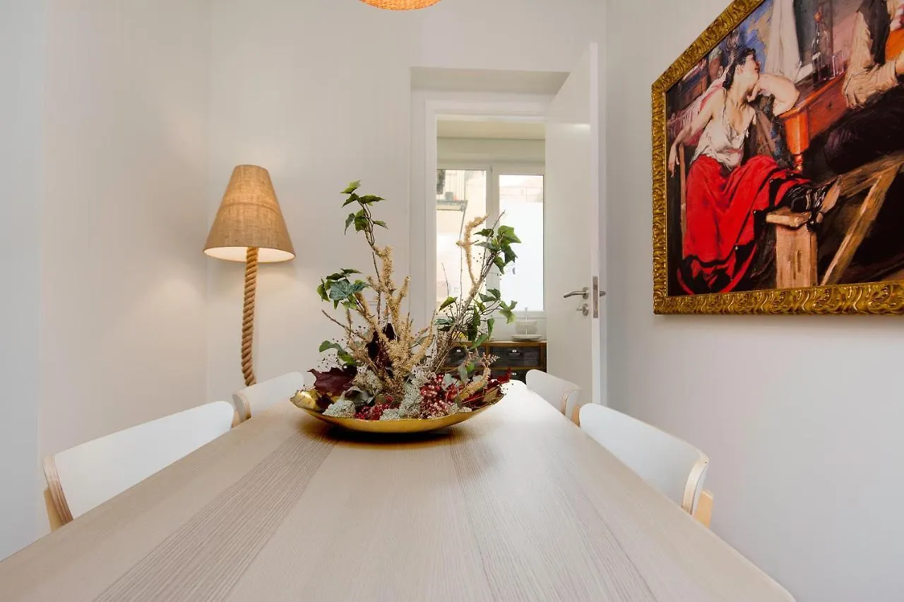 Charming Apartment For A Great Stay In Lisbon